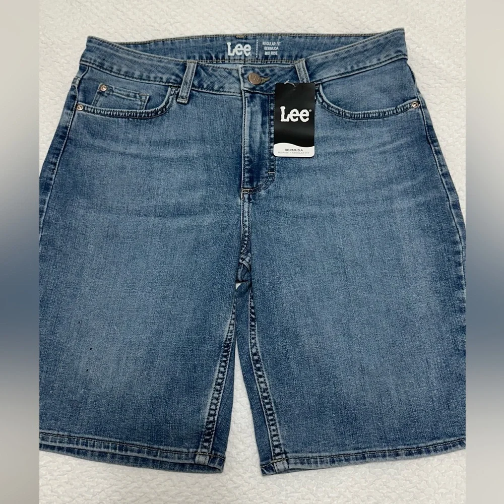New 12 M Lee Bermuda Shorts Midrise Denim Women's - Picture 2 of 7
